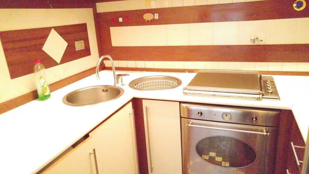 Apartamento Turistico Laura *